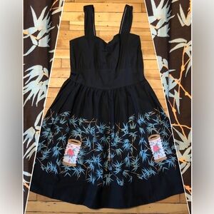 NWT Unworn 90s/Y2K Hot Topic Retro Rockabilly Tropical Tiki Lantern Dress LG